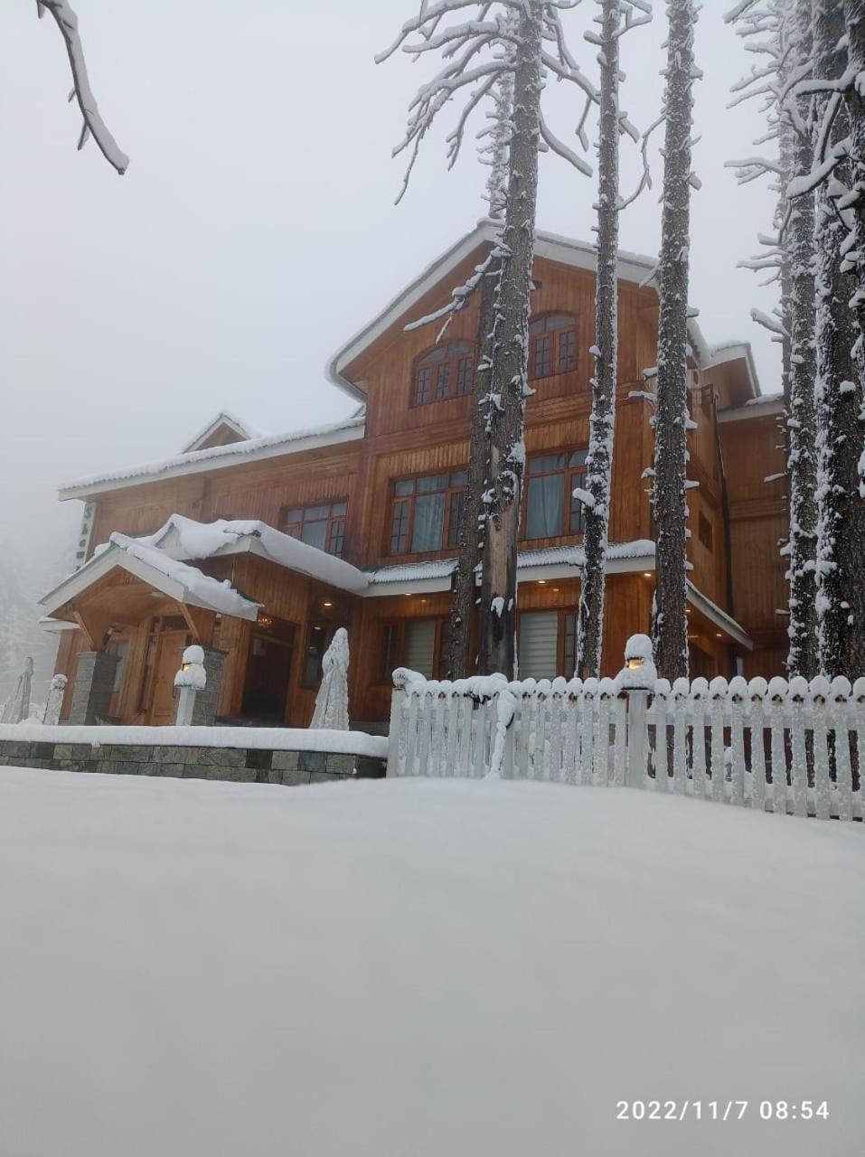 Shaw Inn By Stay Pattern Gulmarg Exterior foto