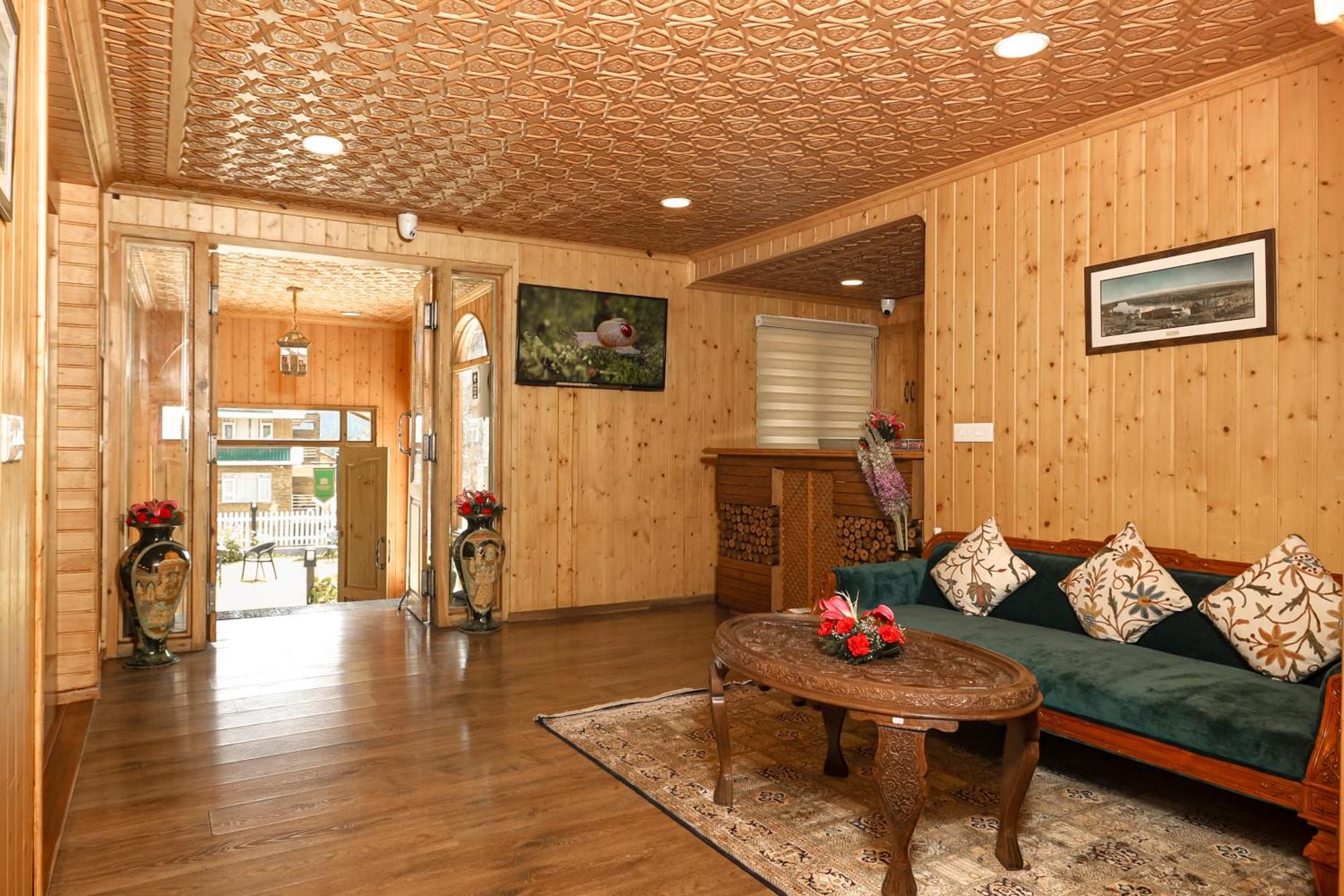 Shaw Inn By Stay Pattern Gulmarg Exterior foto